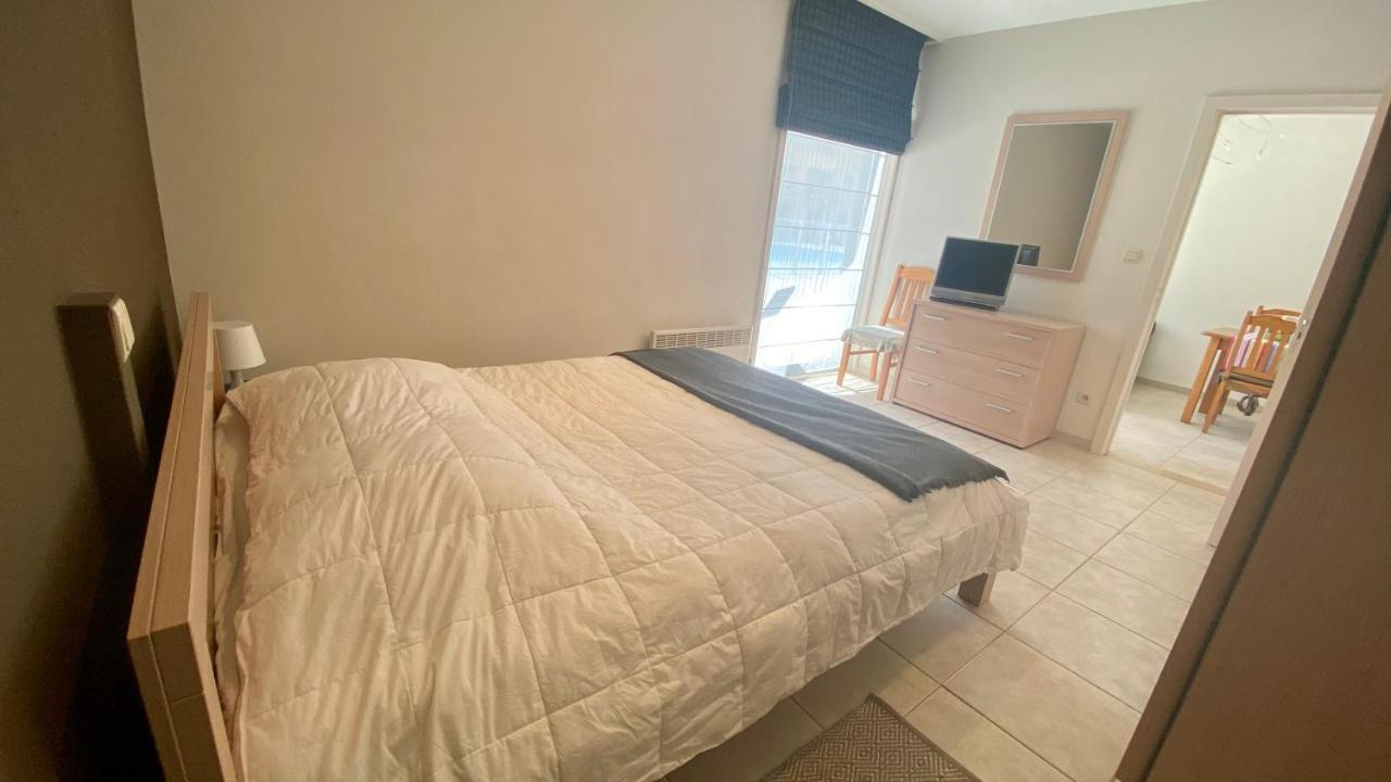 Deluxe Apartment With Shared Pool Остенде Екстер'єр фото
